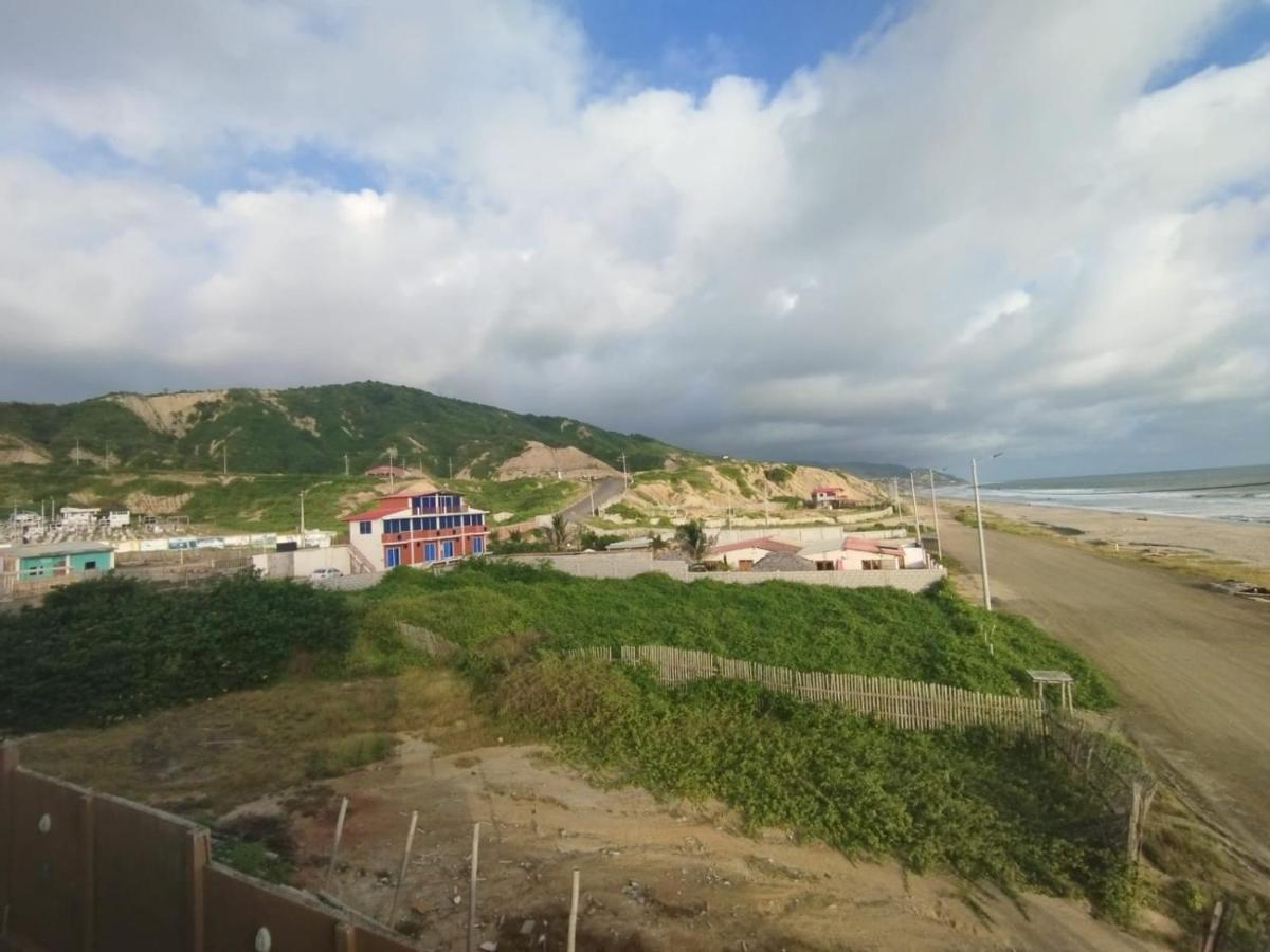 The Lookout Beach Hotel San Lorenzo Exterior foto
